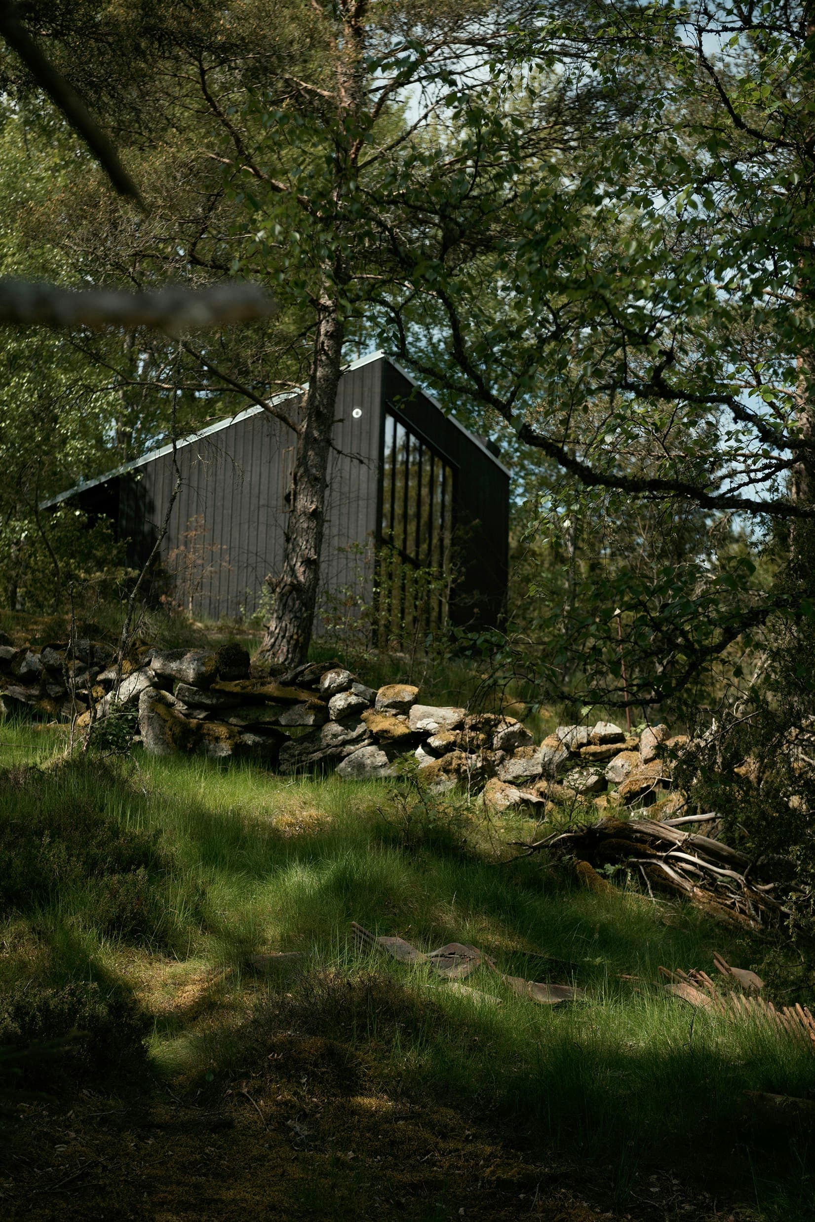 Neugebautes Atelier mit naturnahem Design auf Orust