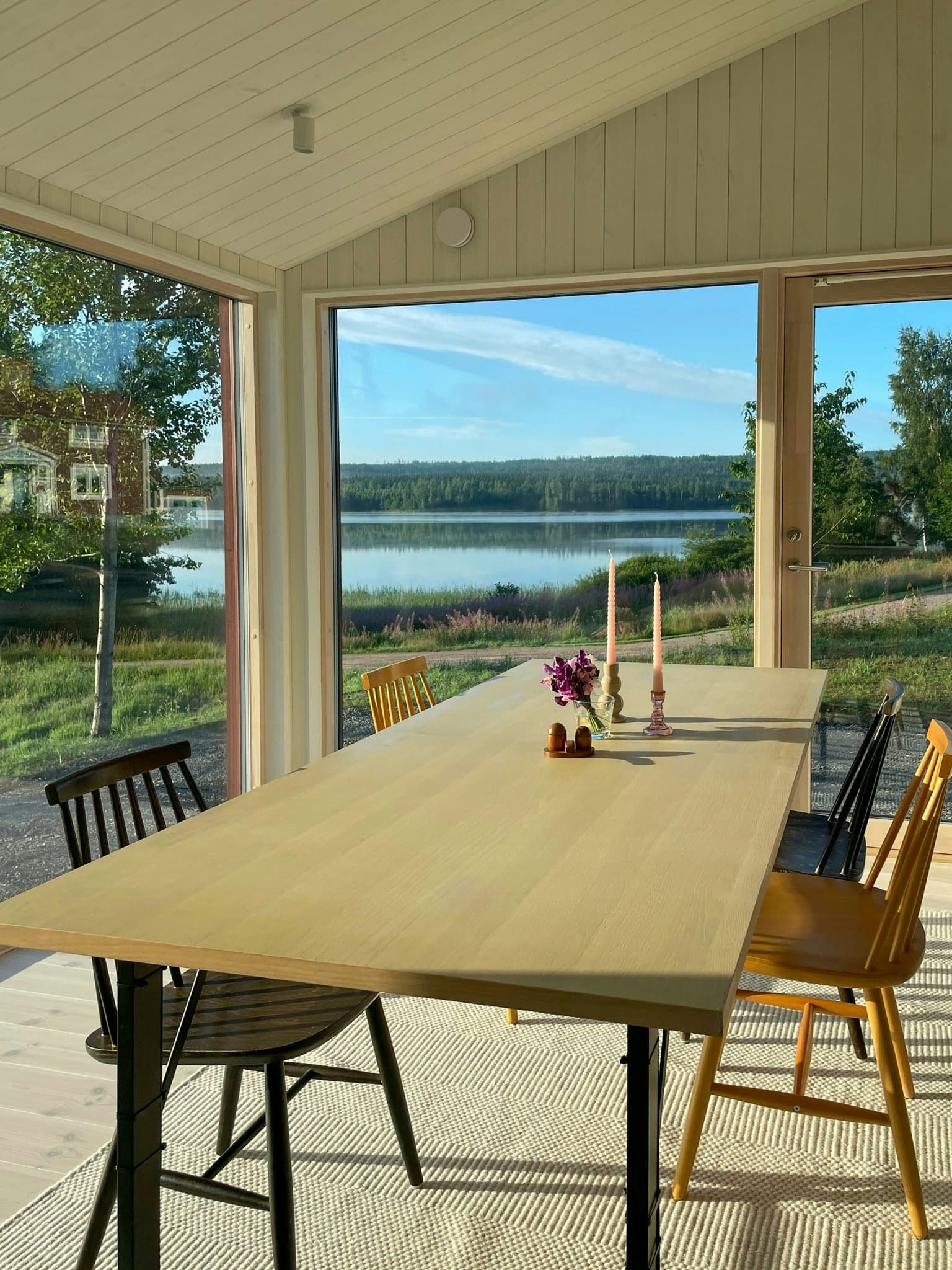 Panoramablick auf den Klocksjön in Småland