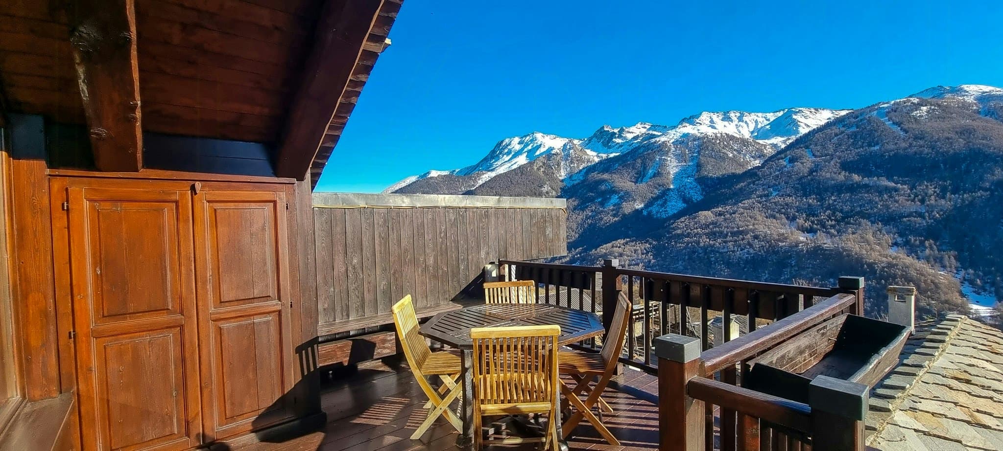 Luxus-Chalet mit Kamin und Panoramaterrasse