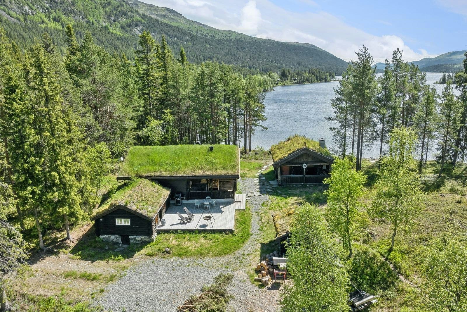 Historische Hüttenidylle bei Espedalsvannet